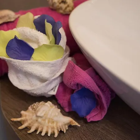 Acqua Azzurra Bed & Breakfast *